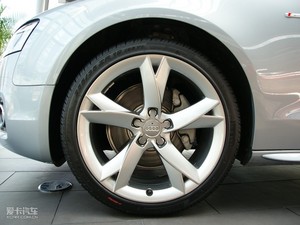 20102.0T Coupe Lа ^