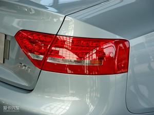 20102.0T Coupe Lа ^