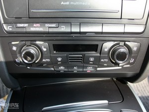 20103.0T Cabriolet {{