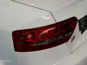 20103.2 Coupe quattro (ji)^