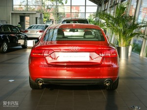 2010款2.0TFSI Sportback 技术型 整体外观