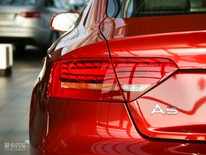 20102.0TFSI Sportback g ^