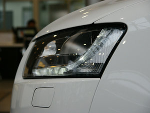 2010��2.0TFSI Cabriolet �������^