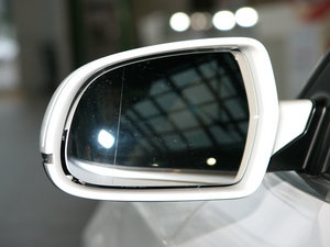 2010��2.0TFSI Cabriolet ����(ji��)���^