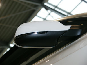 2010��2.0TFSI Cabriolet �������^