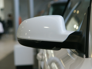 2010��2.0TFSI Cabriolet �������^