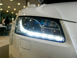 2010��2.0TFSI Cabriolet �������^