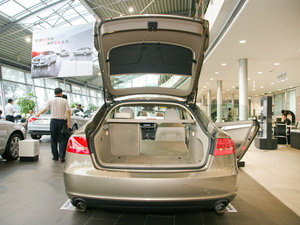 20102.0TFSI Sportback m g