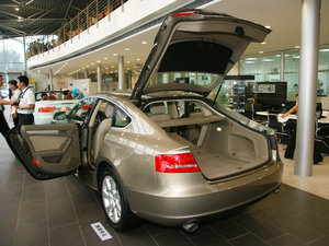 2010款2.0TFSI Sportback 舒适型 空间座椅
