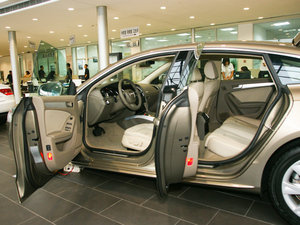 2010款2.0TFSI Sportback 舒适型 空间座椅