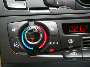 20102.0TFSI Sportback m п؅^