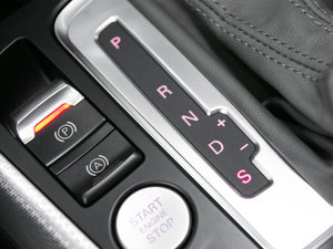 2010款2.0TFSI Sportback 舒适型 中控区