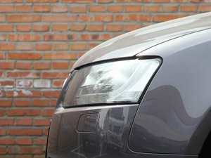 2010��2.0TFSI Cabriolet �������^