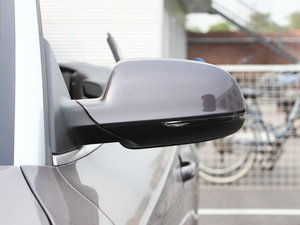 2010��2.0TFSI Cabriolet ��ҕ�R