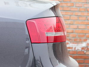 2010��2.0TFSI Cabriolet �������^