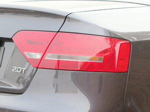 2010��2.0TFSI Cabriolet �������^