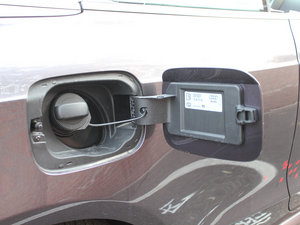 2010��2.0TFSI Cabriolet �����w