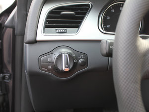 2010��2.0TFSI Cabriolet �п؅^