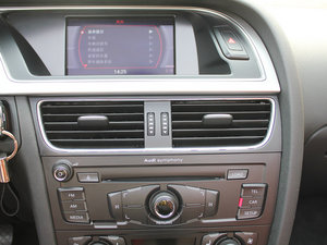 2010��2.0TFSI Cabriolet ���{���L��