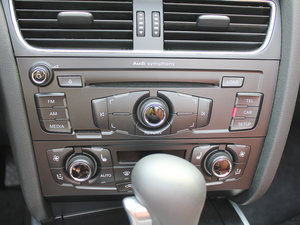 2010��2.0TFSI Cabriolet ����{��