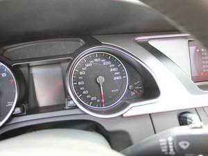 2010��2.0TFSI Cabriolet �п؅^