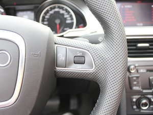 2010��2.0TFSI Cabriolet �п؅^