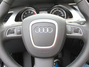 2010��2.0TFSI Cabriolet �п؅^
