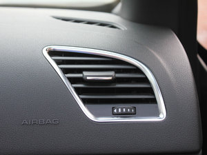 2010��2.0TFSI Cabriolet �п؅^