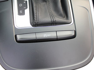 2010��2.0TFSI Cabriolet �п؅^