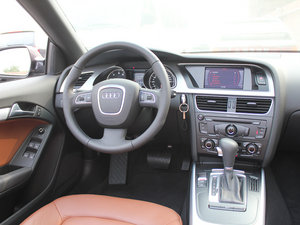 2010��2.0TFSI Cabriolet �п؅^