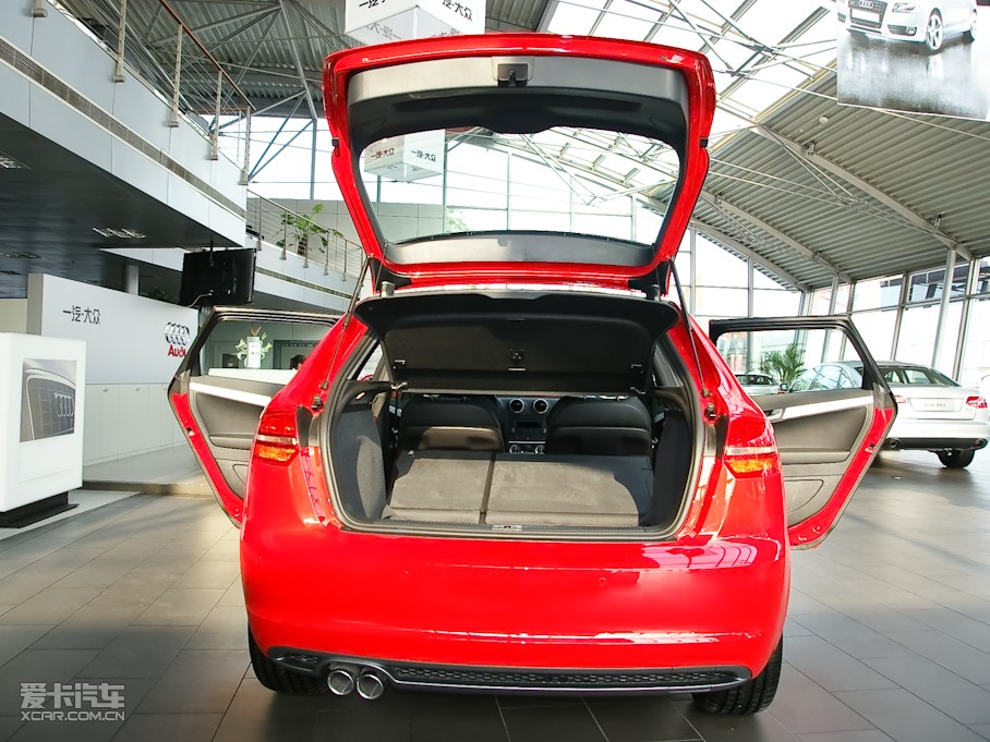 2010��?yu��n)W��A3 Sportback(�M(j��n)��) Sportback 1.8T ���m������