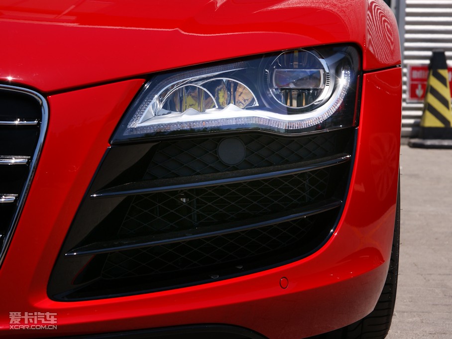 2010WR8 Coupe 5.2 FSI