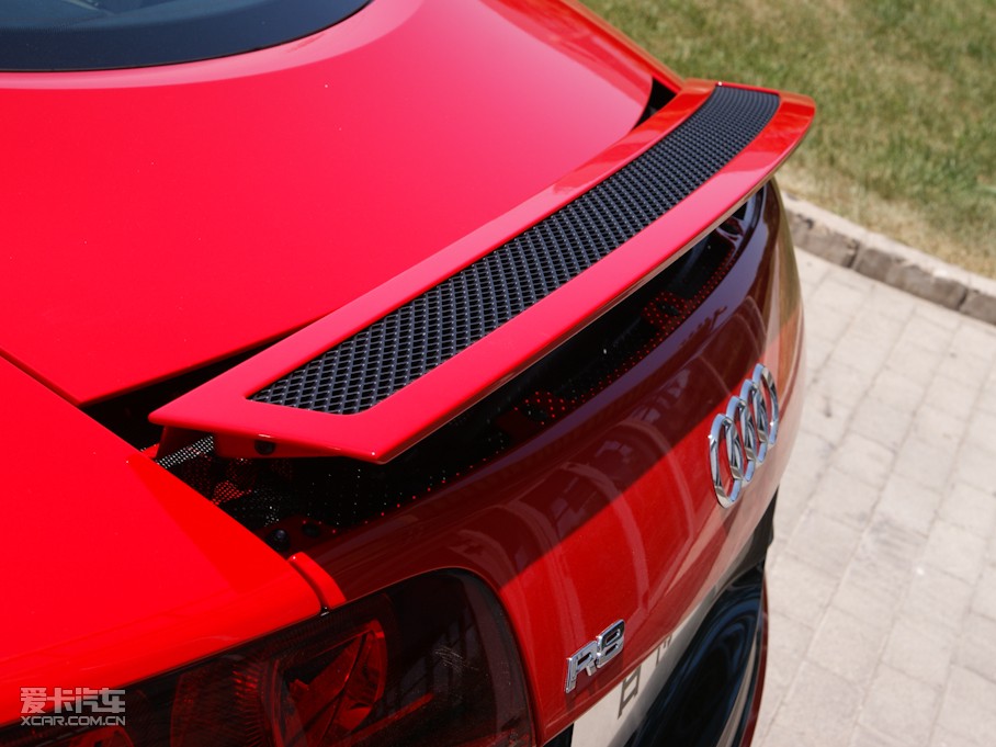 2010?yun)WR8 Coupe 5.2 FSI