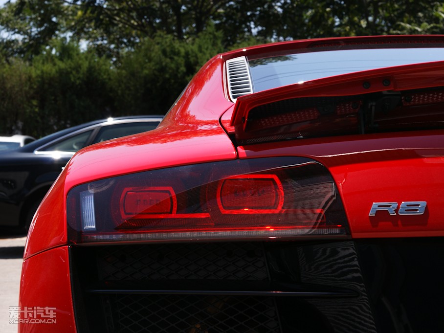 2010WR8 Coupe 5.2 FSI