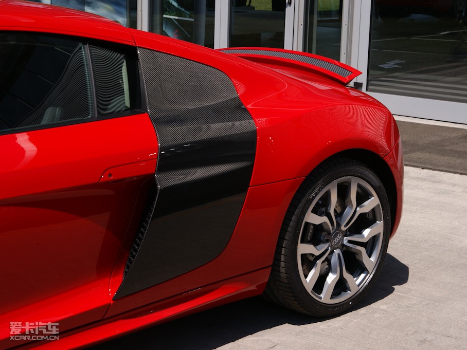 2010WR8 Coupe 5.2 FSI