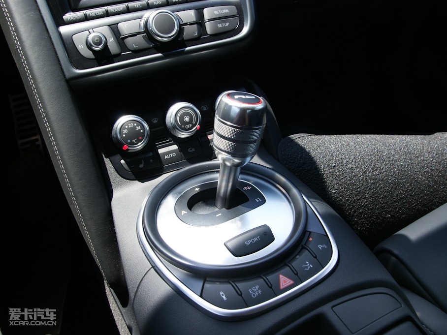 2010?yun)WR8 Coupe 5.2 FSI