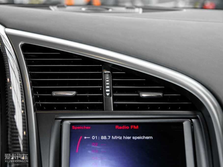 2010WR8 Coupe 5.2 FSI