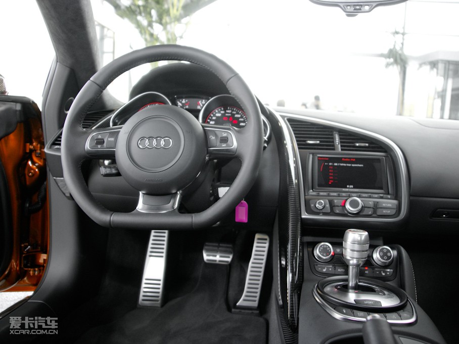 2010WR8 Coupe 5.2 FSI