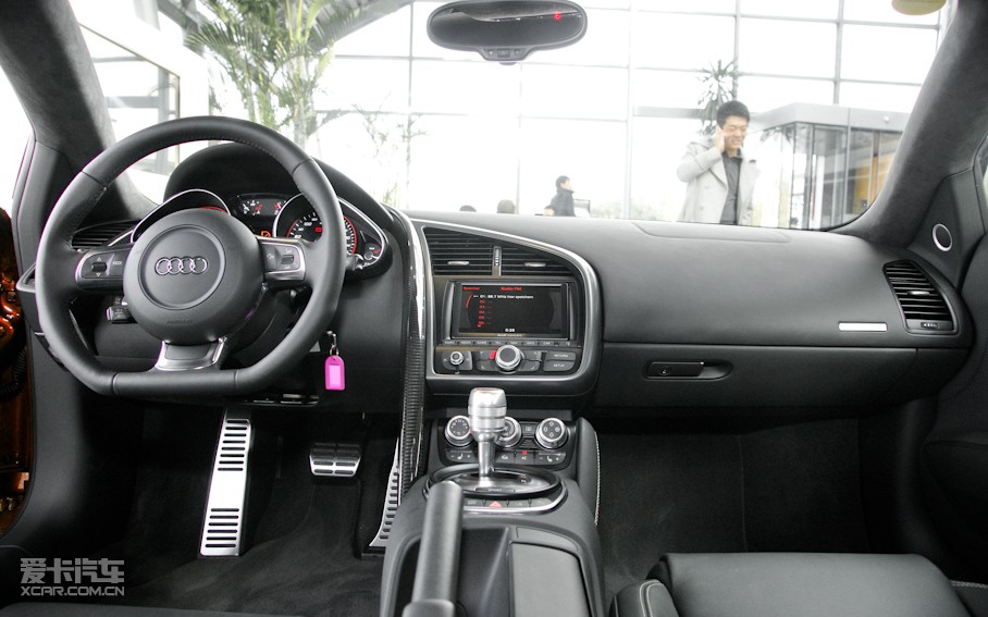 2010?yun)WR8 Coupe 5.2 FSI