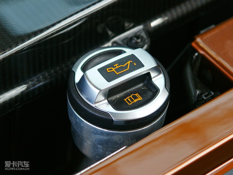 2010WR8 Coupe 5.2 FSI