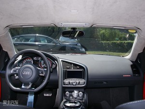 2010款Coupe 5.2 FSI 内饰全景