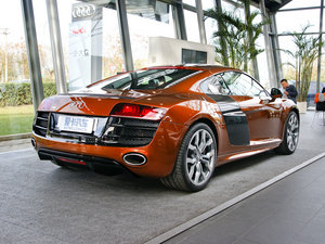 2010Coupe 5.2 FSI w^