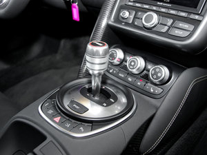 2010Coupe 5.2 FSI п؅^