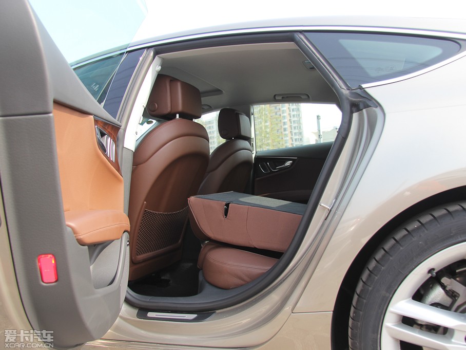 2012WA7 3.0TFSI quattroA