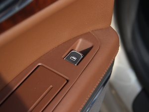 20123.0TFSI quattroA п؅^