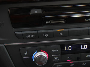 20123.0TFSI quattroA п؅^