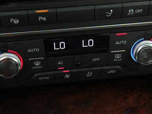 20123.0TFSI quattroA п؅^