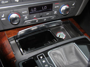 20123.0TFSI quattroA п؅^