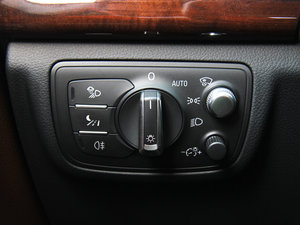 20123.0TFSI quattroA п؅^