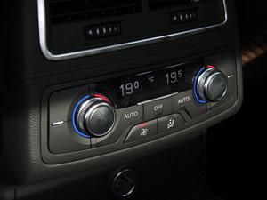 20123.0TFSI quattroA {{